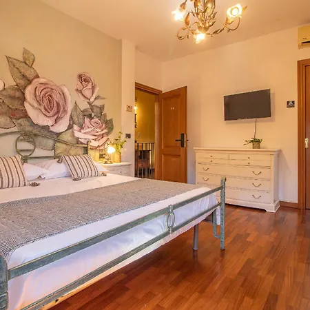 Ferrara Con Piscina E Spazi Per Eventi Privati, Laurea, Compleanno, Matrimonio Villa