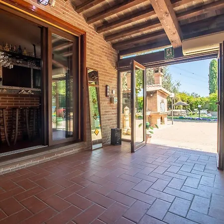 Ferrara Con Piscina E Spazi Per Eventi Privati, Laurea, Compleanno, Matrimonio 别墅 科里亚诺