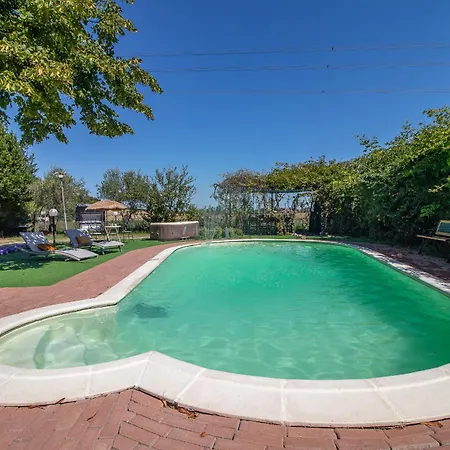 Ferrara Con Piscina E Spazi Per Eventi Privati, Laurea, Compleanno, Matrimonio