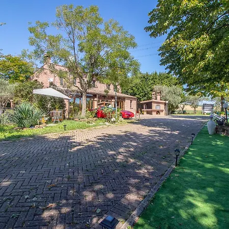 Ferrara Con Piscina E Spazi Per Eventi Privati, Laurea, Compleanno, Matrimonio * Coriano