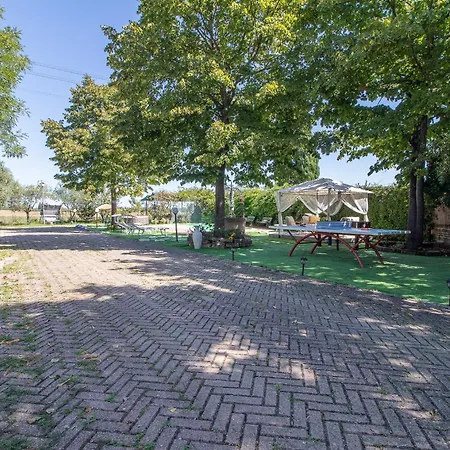 Ferrara Con Piscina E Spazi Per Eventi Privati, Laurea, Compleanno, Matrimonio Villa