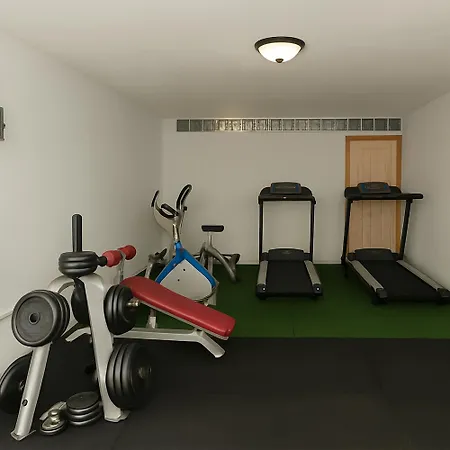 וילה Ferrara Con Piscina E Spazi Per Eventi Privati, Laurea, Compleanno, Matrimonio