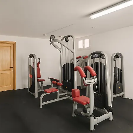 Ferrara Con Piscina E Spazi Per Eventi Privati, Laurea, Compleanno, Matrimonio *