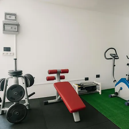 Ferrara Con Piscina E Spazi Per Eventi Privati, Laurea, Compleanno, Matrimonio Villa Coriano