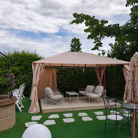 Villa Ferrara Con Piscina E Spazi Per Eventi Privati, Laurea, Compleanno, Matrimonio Coriano