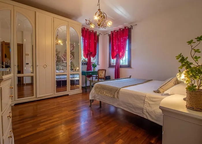 Ferrara Con Piscina E Spazi Per Eventi Privati, Laurea, Compleanno, Matrimonio