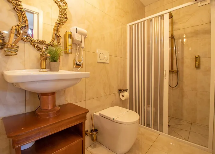 Ferrara Con Piscina E Spazi Per Eventi Privati, Laurea, Compleanno, Matrimonio 别墅 *