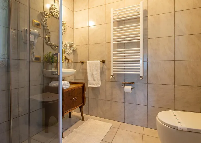 Ferrara Con Piscina E Spazi Per Eventi Privati, Laurea, Compleanno, Matrimonio * Κοριάνο