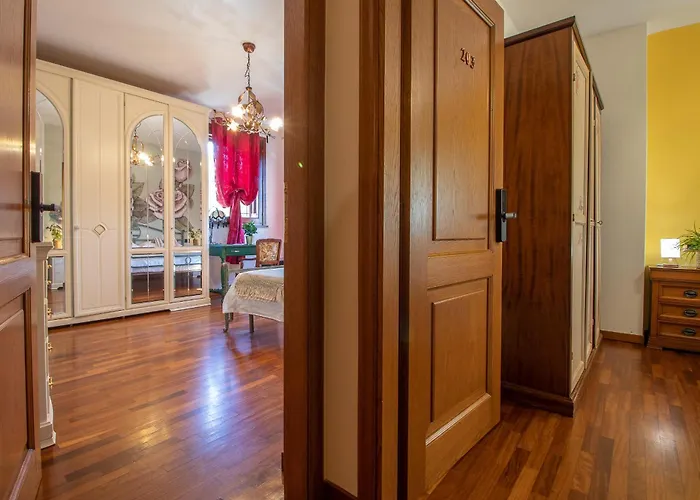 Ferrara Con Piscina E Spazi Per Eventi Privati, Laurea, Compleanno, Matrimonio ヴィラ