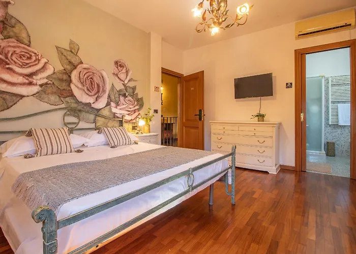 Ferrara Con Piscina E Spazi Per Eventi Privati, Laurea, Compleanno, Matrimonio 别墅