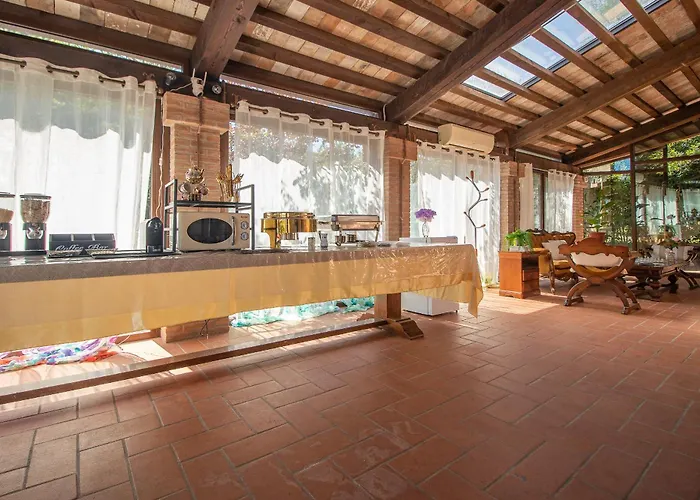 Ferrara Con Piscina E Spazi Per Eventi Privati, Laurea, Compleanno, Matrimonio Κοριάνο