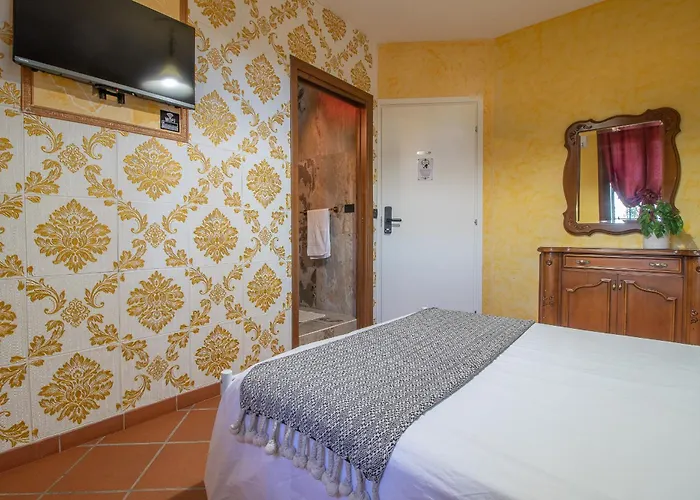 Ferrara Con Piscina E Spazi Per Eventi Privati, Laurea, Compleanno, Matrimonio