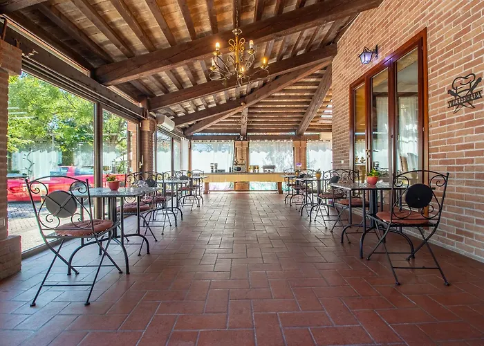 别墅 Ferrara Con Piscina E Spazi Per Eventi Privati, Laurea, Compleanno, Matrimonio