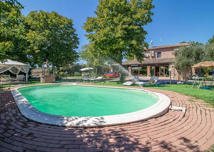 Ferrara Con Piscina E Spazi Per Eventi Privati, Laurea, Compleanno, Matrimonio ヴィラ コリアーノ