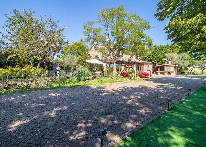 Ferrara Con Piscina E Spazi Per Eventi Privati, Laurea, Compleanno, Matrimonio ヴィラ *