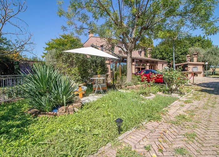 Βίλα Ferrara Con Piscina E Spazi Per Eventi Privati, Laurea, Compleanno, Matrimonio